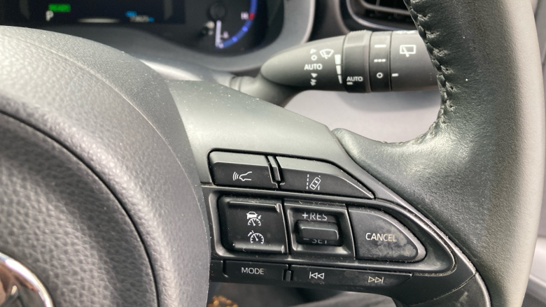 Toyota Yaris Cross 1.5 Hybrid Design 5dr CVT Hybrid Estate